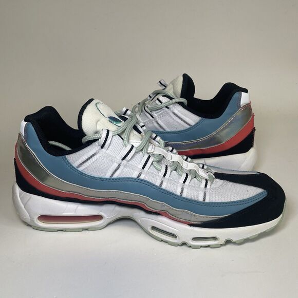 Nike Air Max 95 Aliens Sneakers - Picture 3 of 10